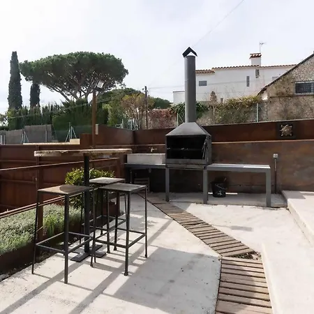 Nyaraló Naramia Sagaro With Poolgarden10 Pax *