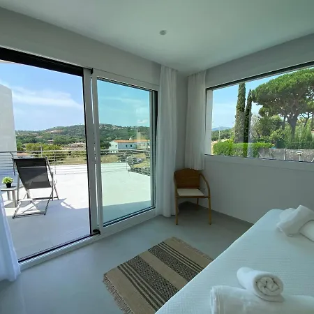 Дом отдыха Naramia Sagaro - With Pool-garden-10 Pax