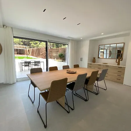 Naramia Sagaro - With Pool-garden-10 Pax