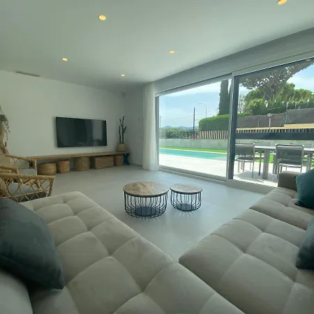 Naramia Sagaro - With Pool-garden-10 Pax