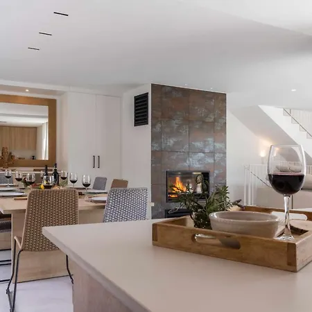 Дом отдыха Naramia Sagaro - With Pool-garden-10 Pax С'Агаро