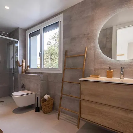 Naramia Sagaro - With Pool-garden-10 Pax Дом отдыха *