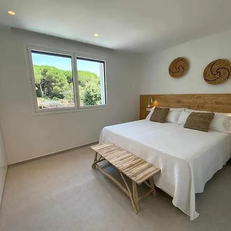 Дом отдыха Naramia Sagaro - With Pool-garden-10 Pax