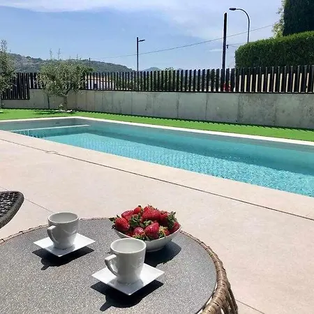 Дом отдыха Naramia Sagaro - With Pool-garden-10 Pax *