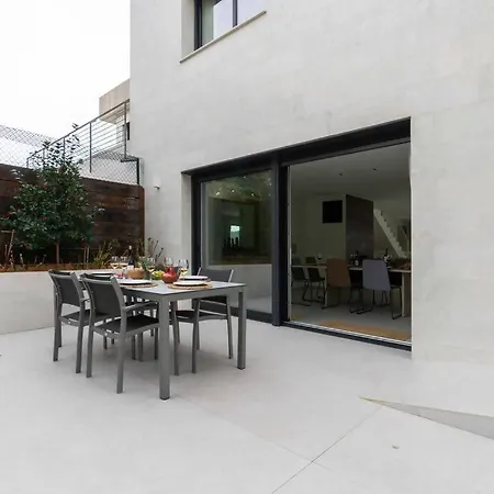 Naramia Sagaro - With Pool-garden-10 Pax