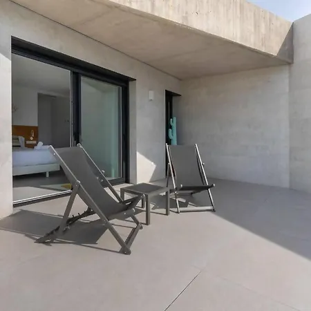 Naramia Sagaro - With Pool-garden-10 Pax * С'Агаро