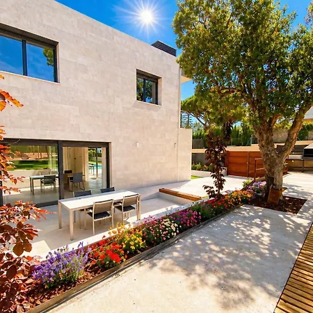 Naramia Sagaro - With Pool-garden-10 Pax Casa de vacances *